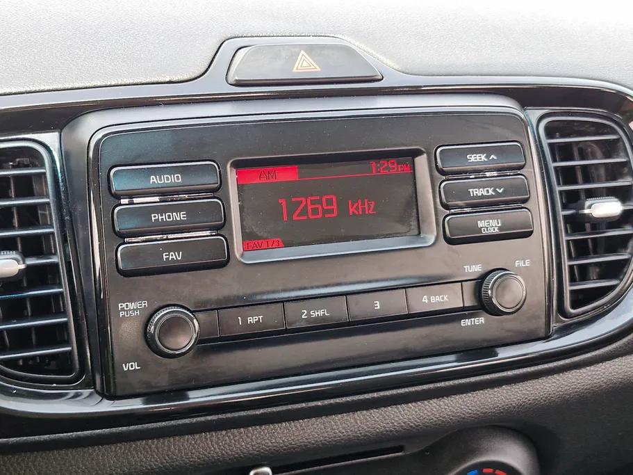 2024 Kia Pegas GL 