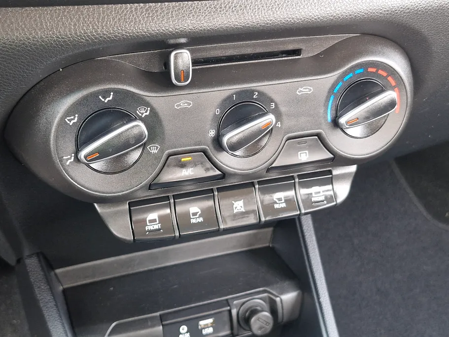 2024 Kia Pegas GL 