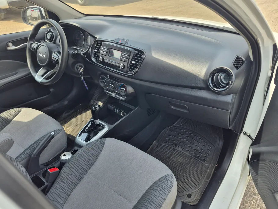 2025 Kia Pegas LX 