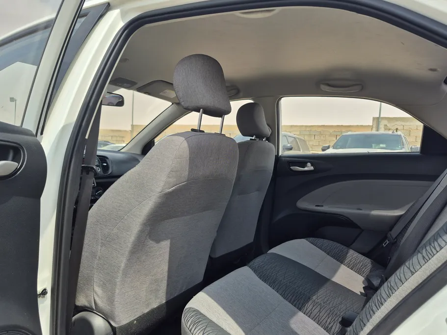 2025 Kia Pegas LX 