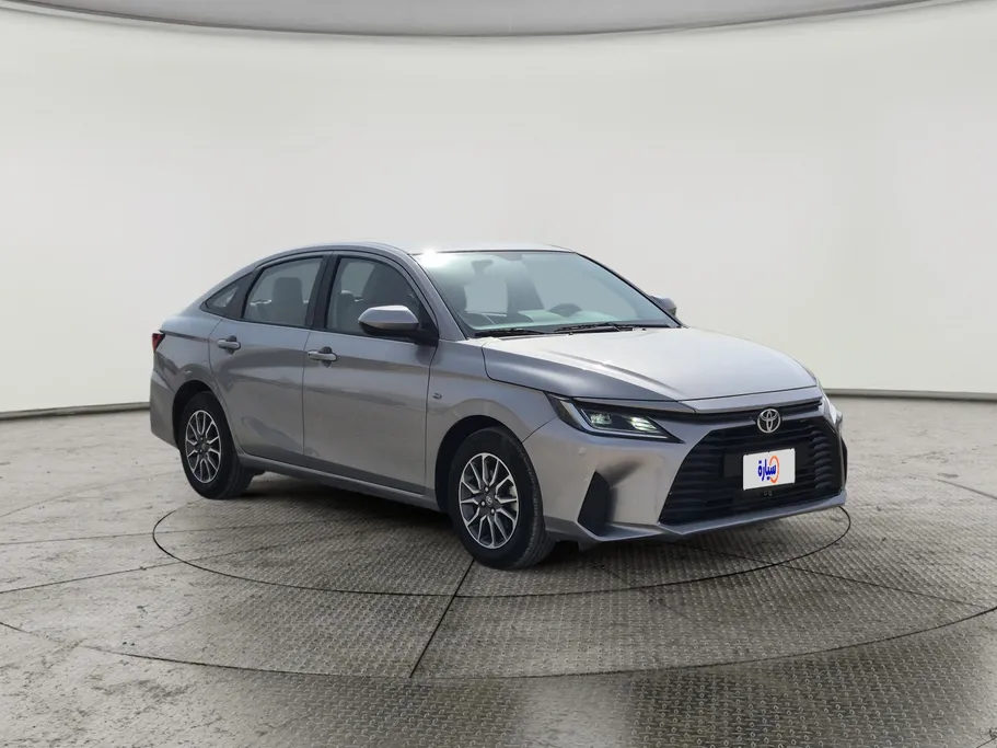2023 Toyota Yaris  Y 
