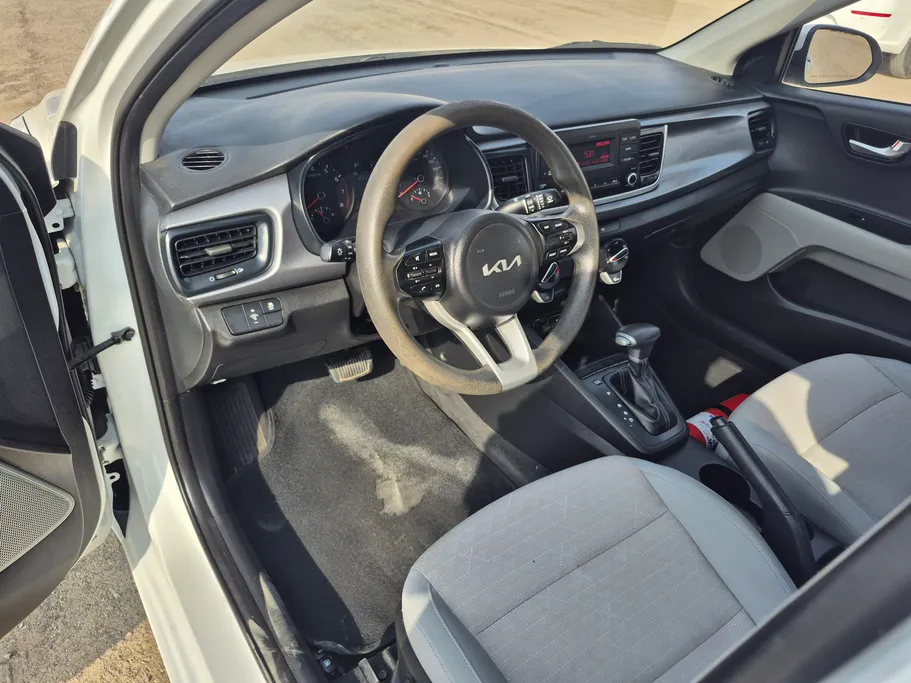 2023 Kia Rio LX 