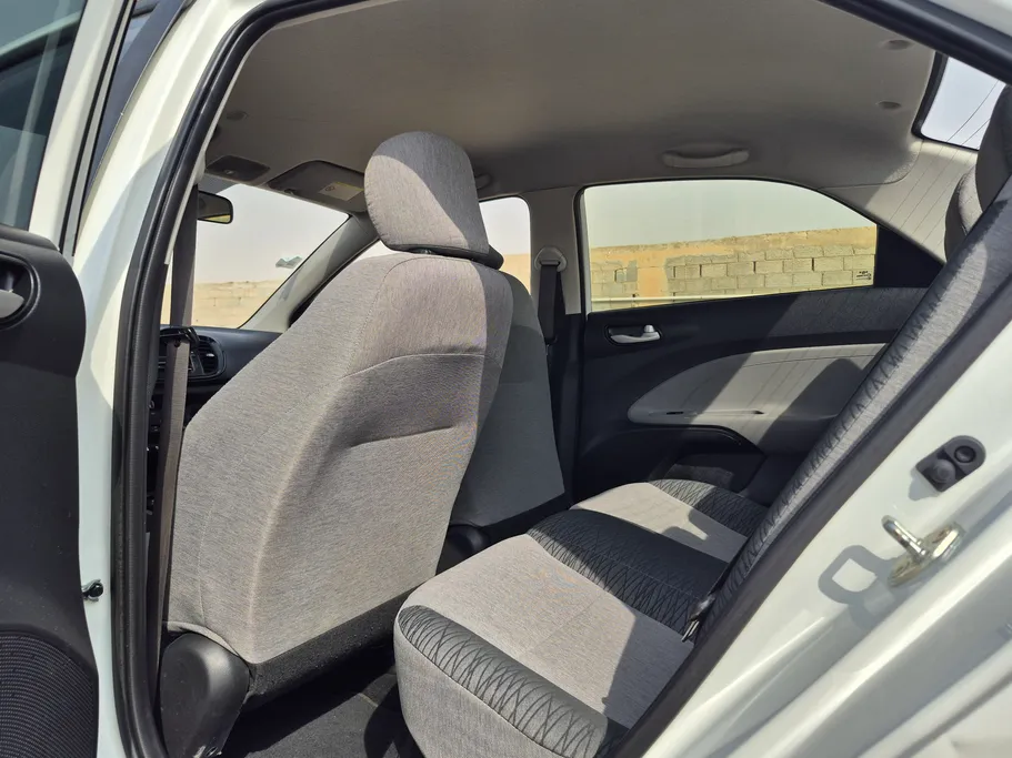 2023 Kia Pegas LX 