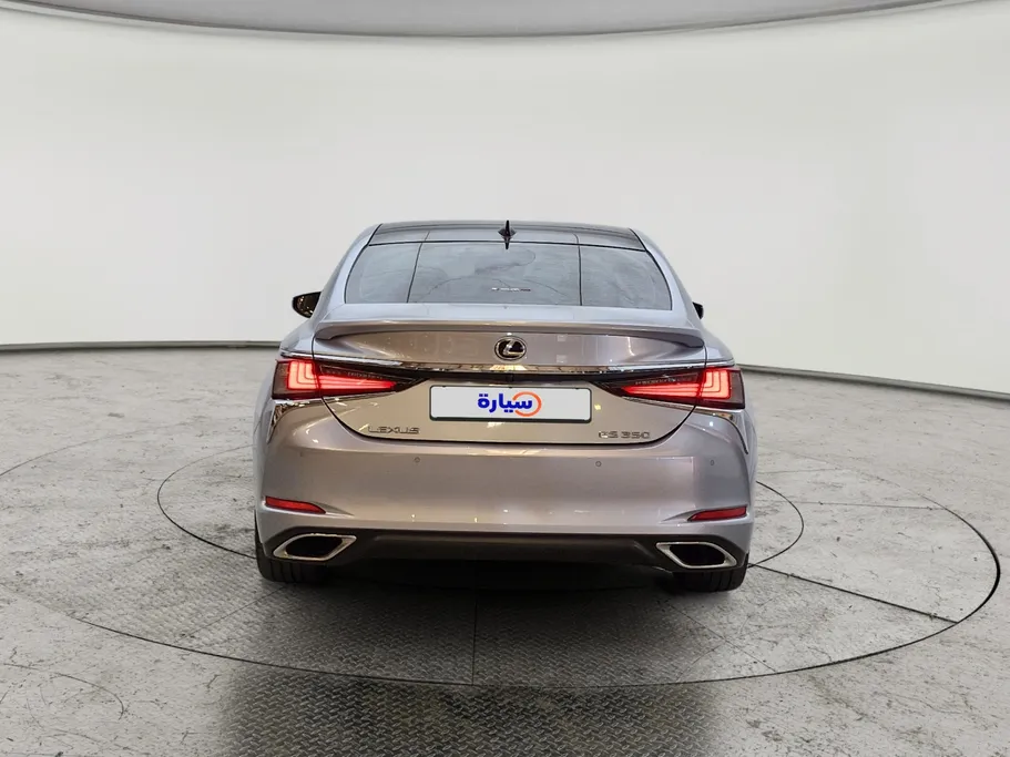2025 لكزس ES 350 DD Exclusive 
