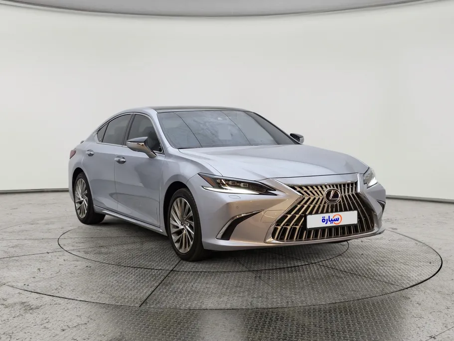 2025 لكزس ES 350 DD Exclusive 
