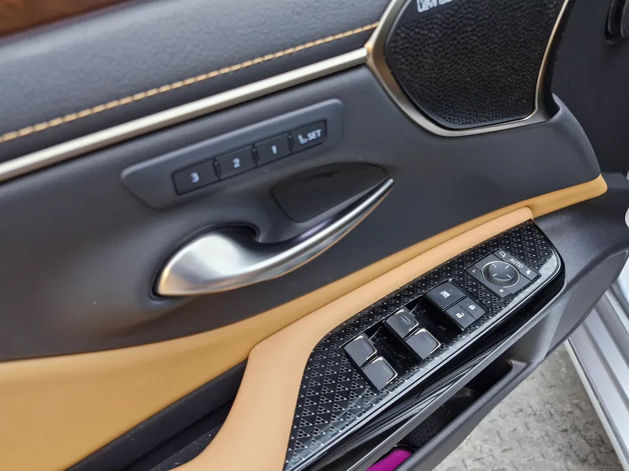 لكزس ES 350 DD Exclusive 2025 