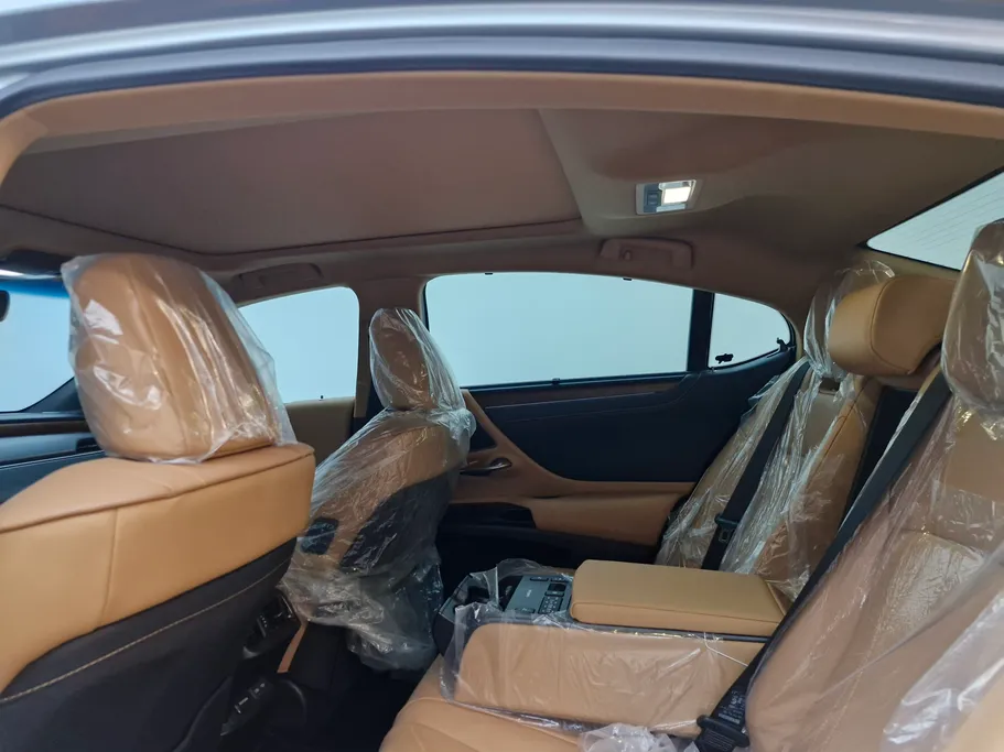 لكزس ES 350 DD Exclusive 2025 