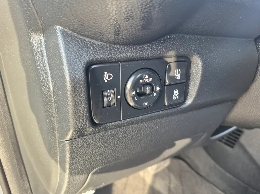 2024 Kia Pegas LX 