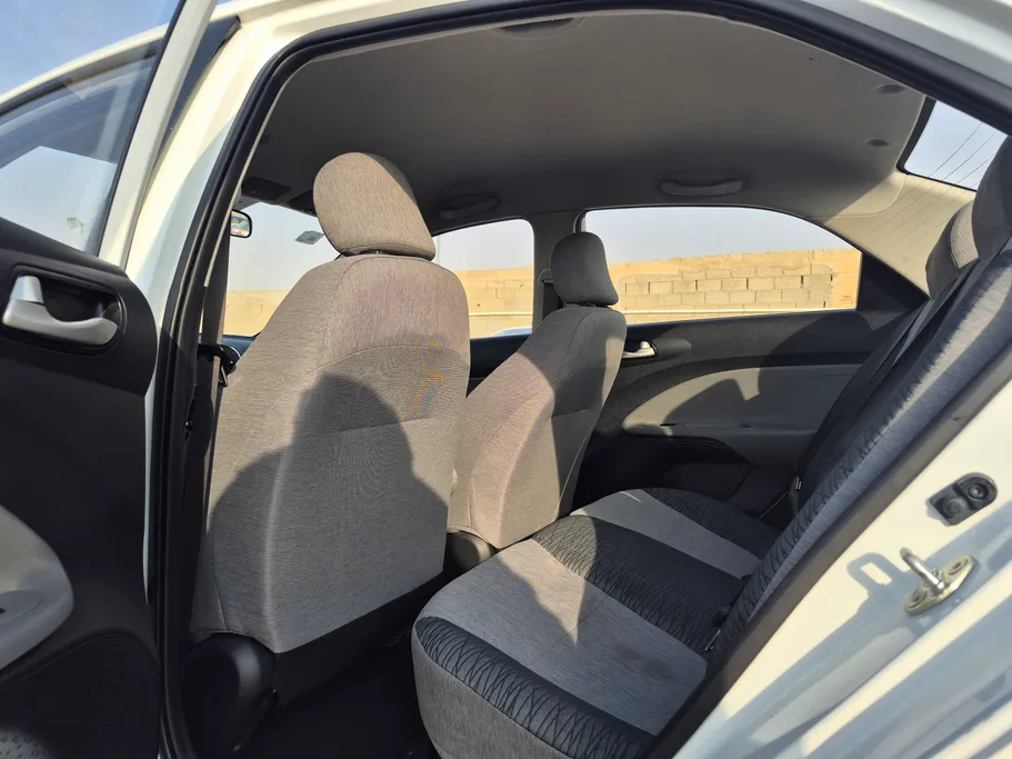 2024 Kia Pegas LX 
