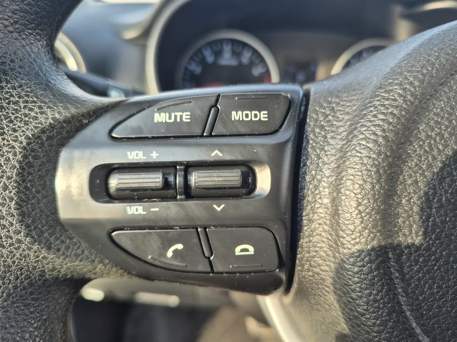 2024 Kia Pegas LX 