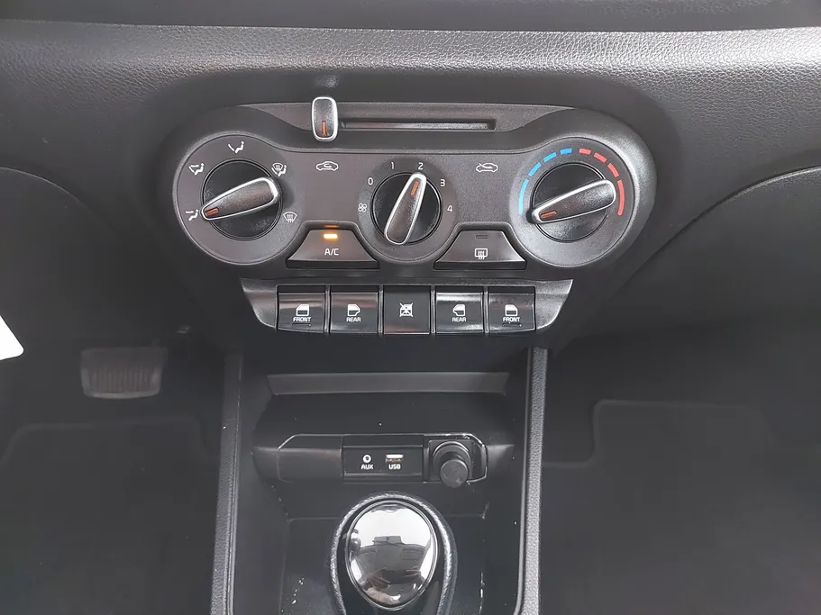 2024 Kia Pegas GL 