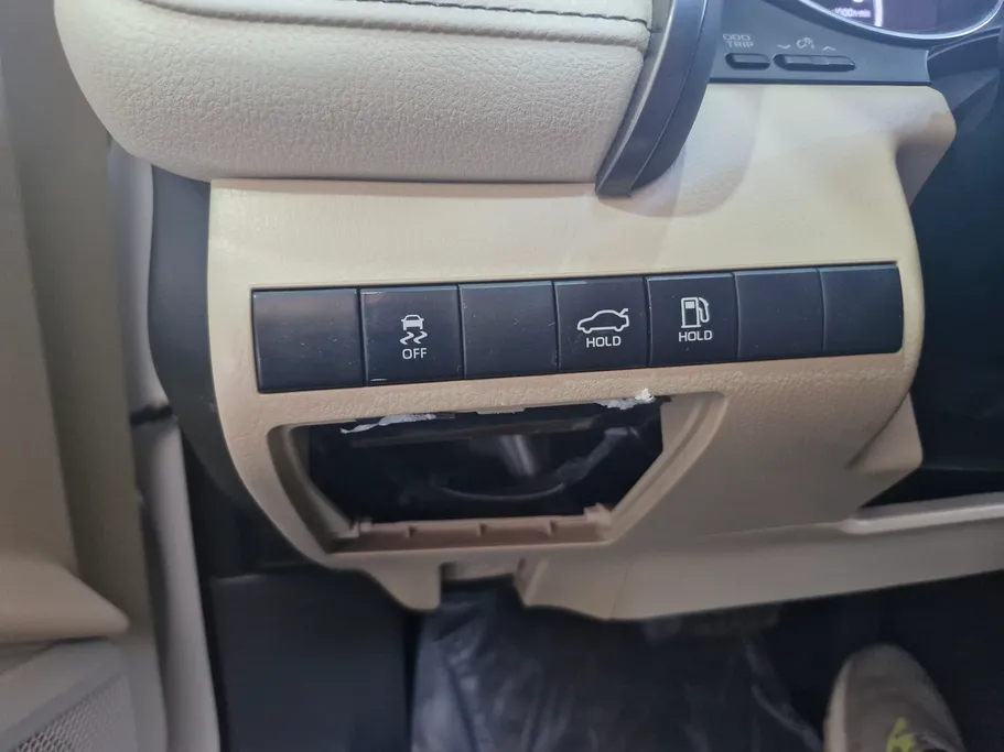 2023 Toyota Camry  LE 