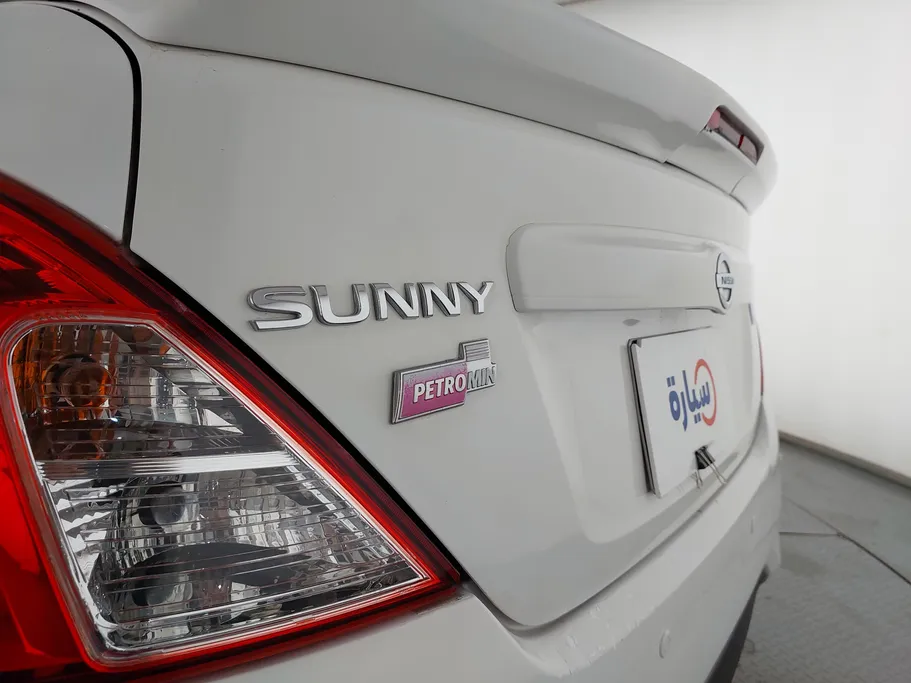 2020 Nissan Sunny SV 