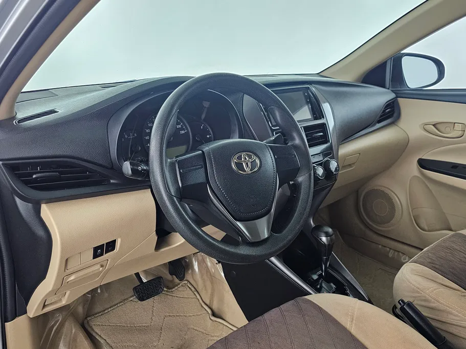 2022 Toyota Yaris  Y Plus 