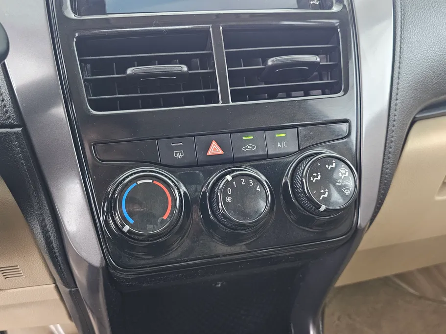 2022 Toyota Yaris  Y Plus 