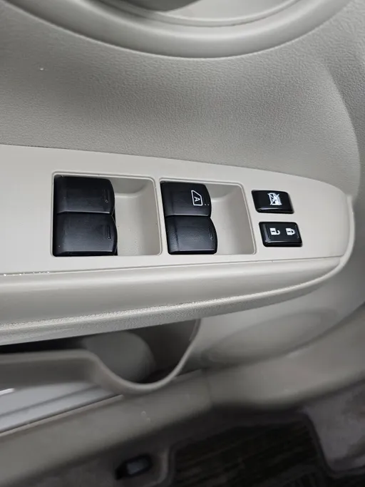 2024 Nissan Sunny SV Comfort 