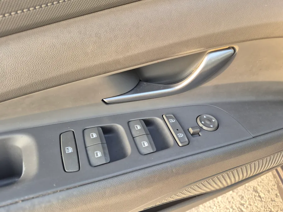2023 Hyundai Elantra Fleet 
