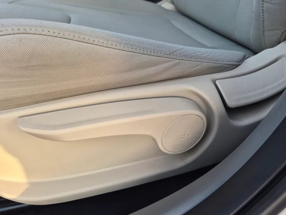 2023 Hyundai Elantra Fleet 