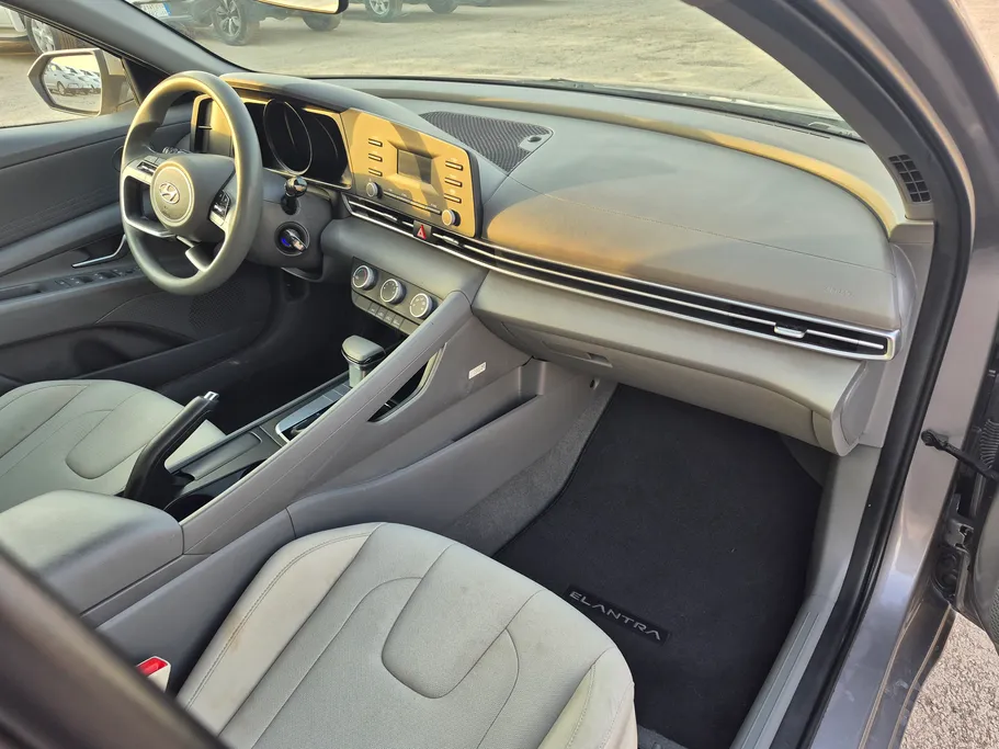 2023 Hyundai Elantra Fleet 