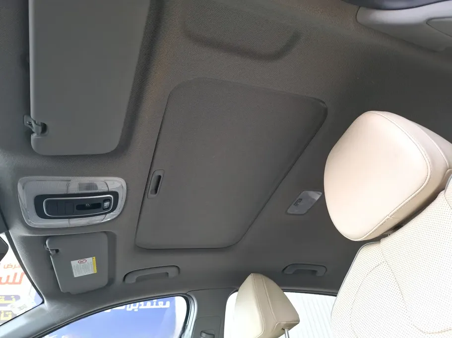 2023 Hyundai Elantra MID 