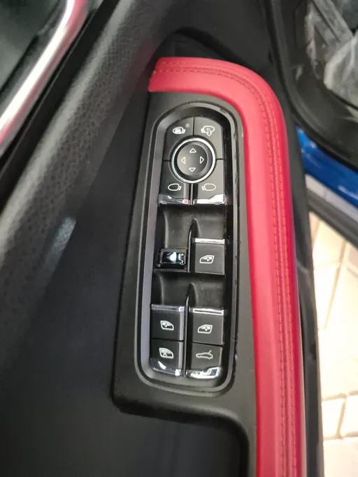 2019 Porsche Macan Turbo 