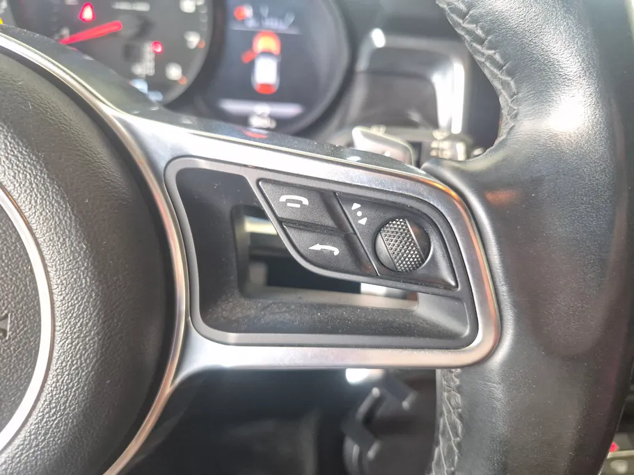 2019 Porsche Macan Turbo 