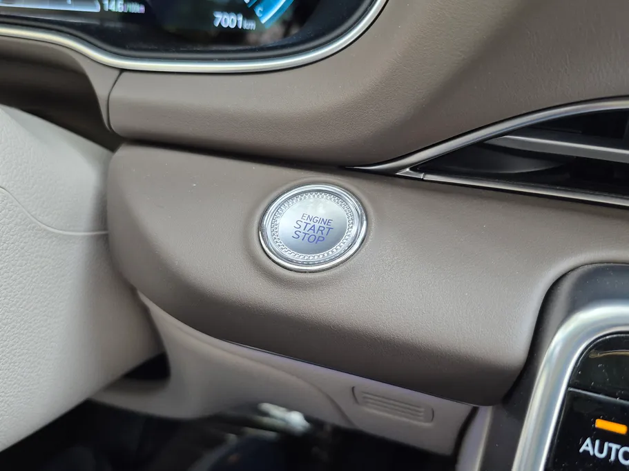 2023 Genesis GV80 Royal 