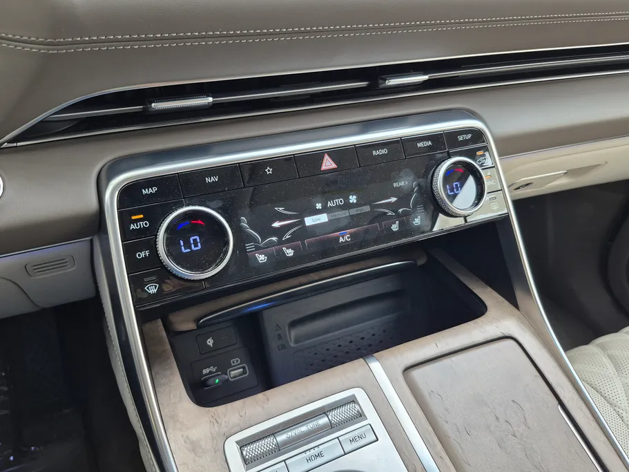 2023 Genesis GV80 Royal 