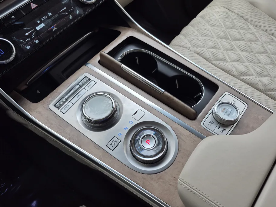 2023 Genesis GV80 Royal 