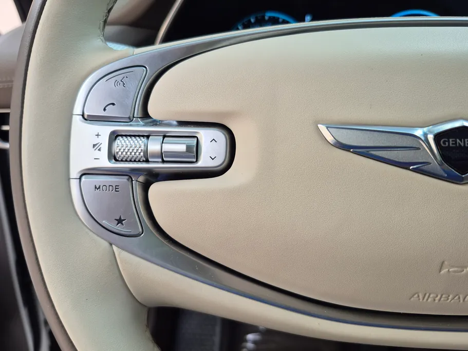 2023 Genesis GV80 Royal 