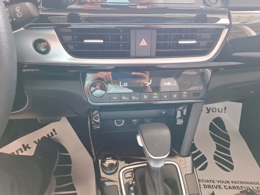 2023 Kia Seltos LX 