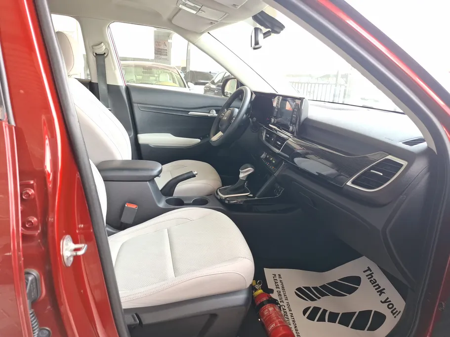 2023 Kia Seltos LX 