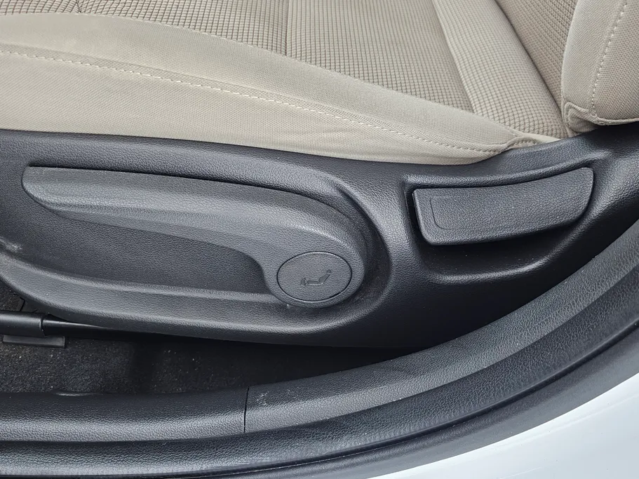 2020 Hyundai Elantra GL 