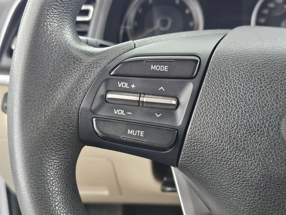2020 Hyundai Elantra GL 