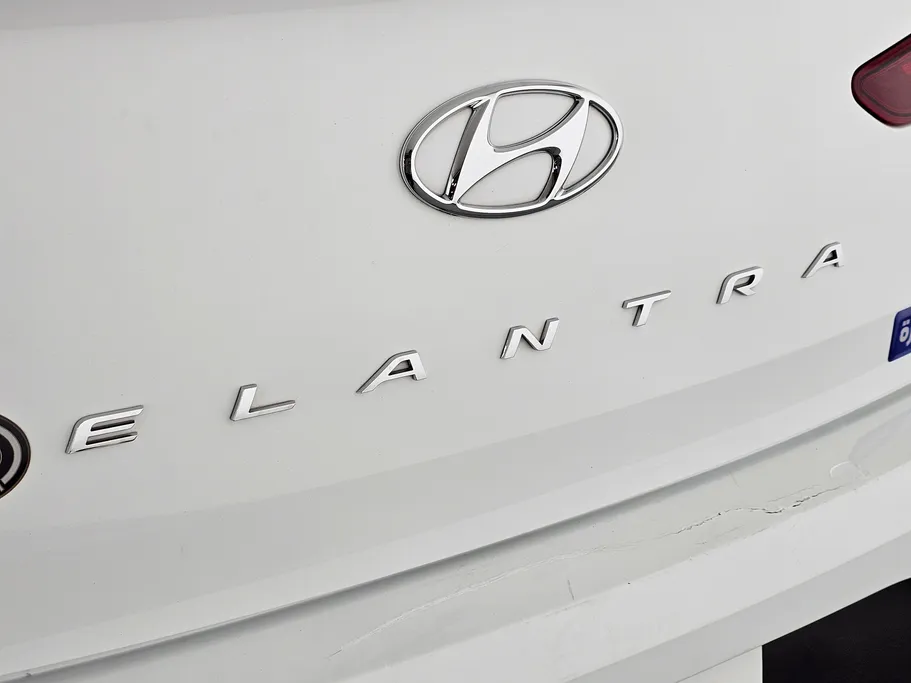 2020 Hyundai Elantra GL 
