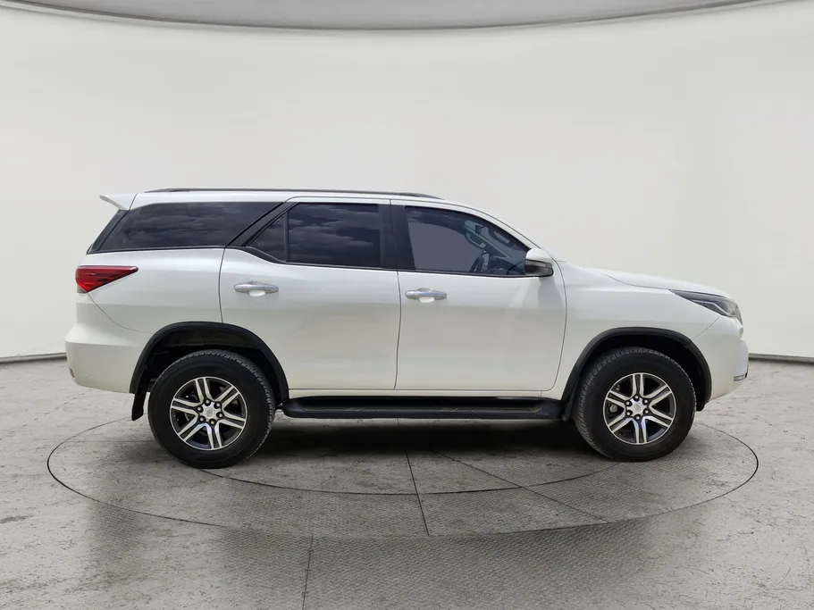 2022 Toyota Fortuner GX2 
