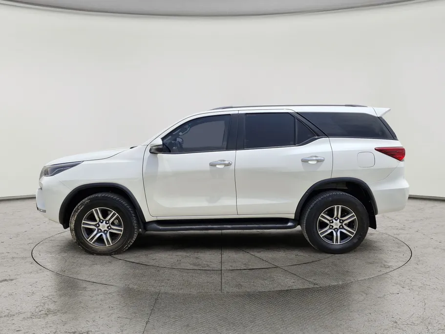 2022 Toyota Fortuner GX2 