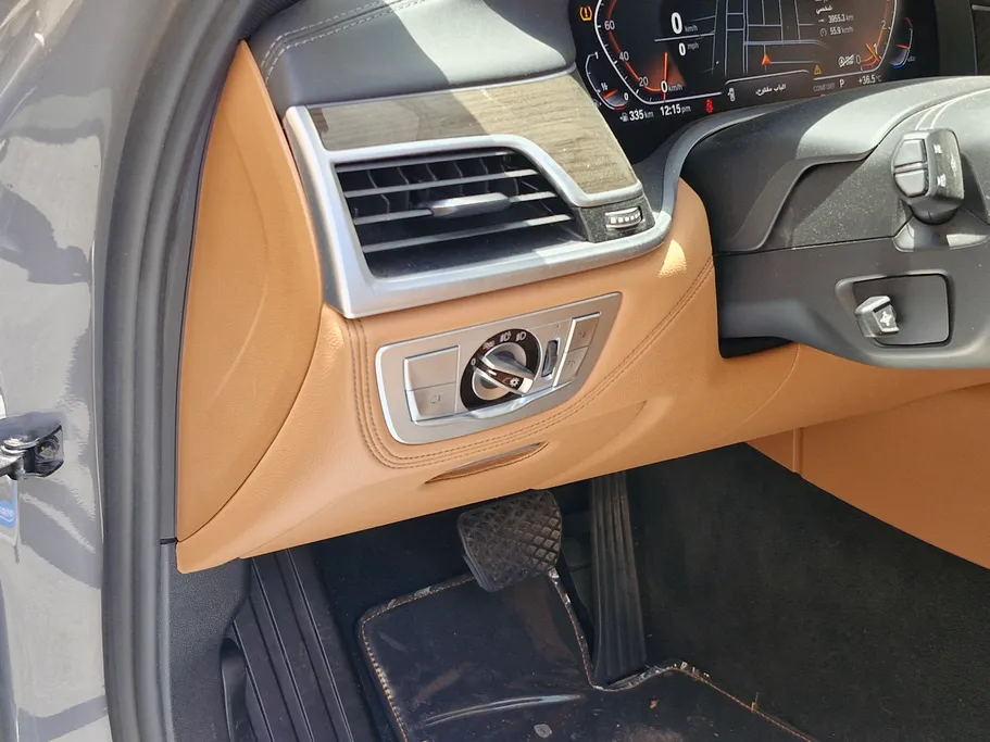 2022 BMW 7 Series 730Li 