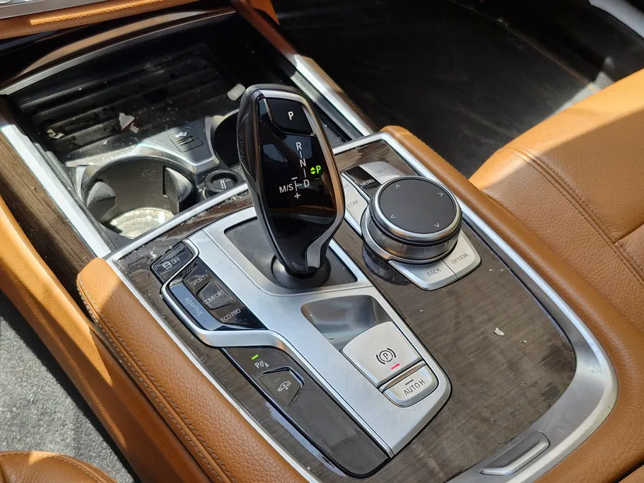 2022 BMW 7 Series 730Li 