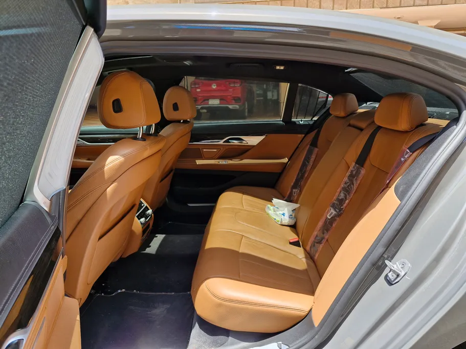 2022 BMW 7 Series 730Li 