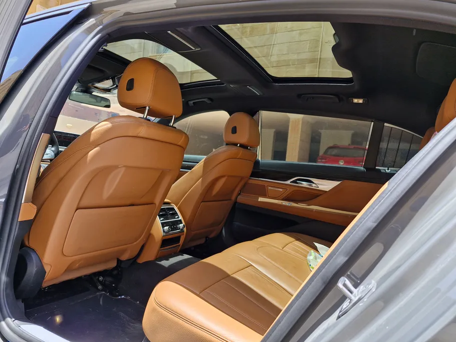 2022 BMW 7 Series 730Li 