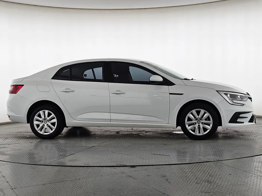 2024 رينو Megane PE 