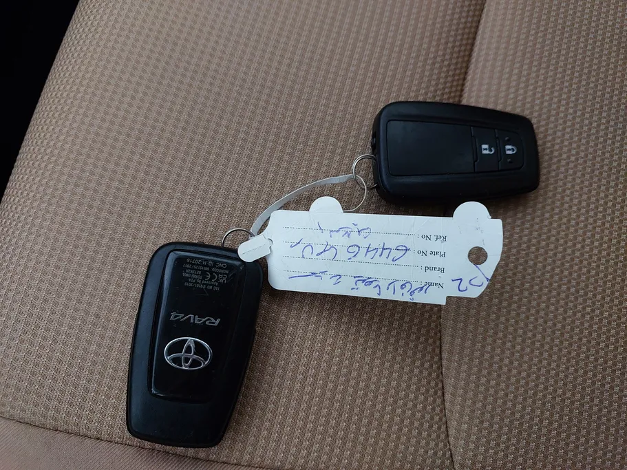 2024 Toyota RAV4 LE HEV 