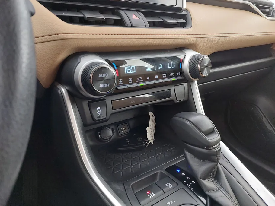 2024 Toyota RAV4 LE HEV 