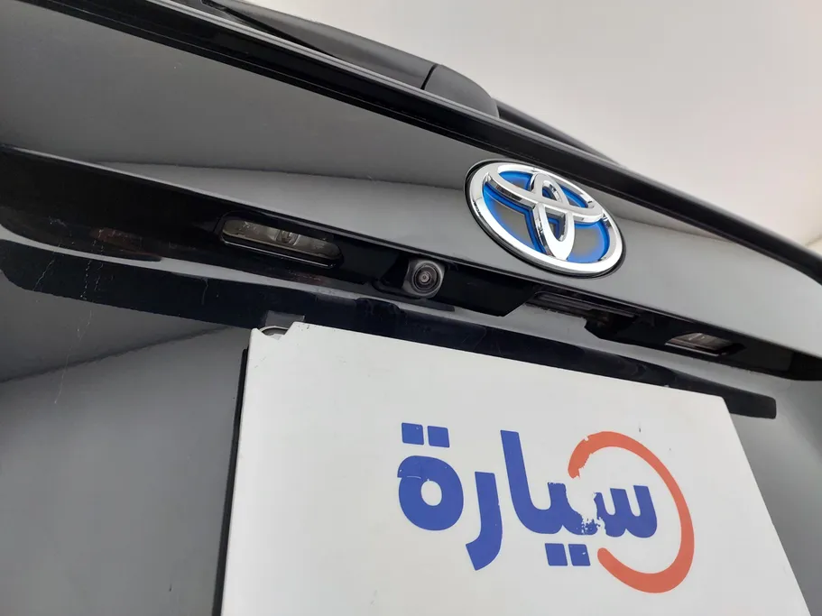 2024 Toyota RAV4 LE HEV 