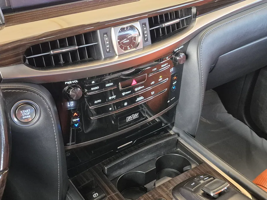 لكزس LX 570 Black Ed. 2019 