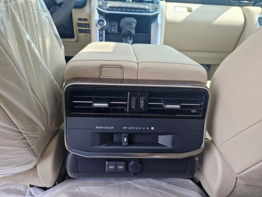 تويوتا لاندكروزر GXR4 2026 