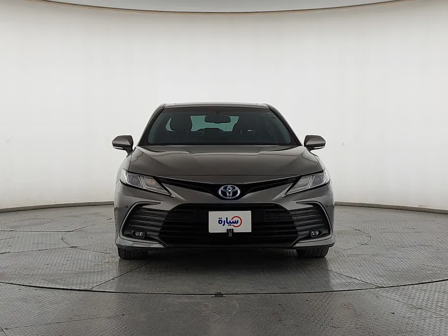 2024 تويوتا Camry  GLE 