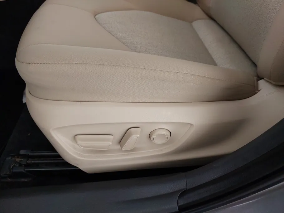 2024 تويوتا Camry  GLE 