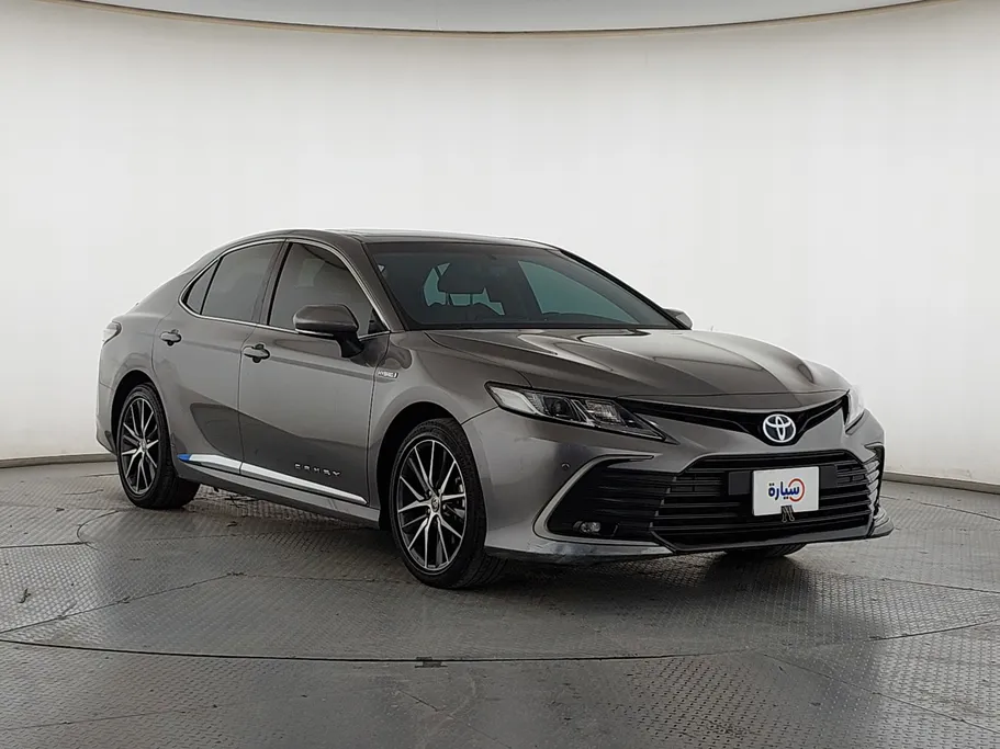 2024 تويوتا Camry  GLE 